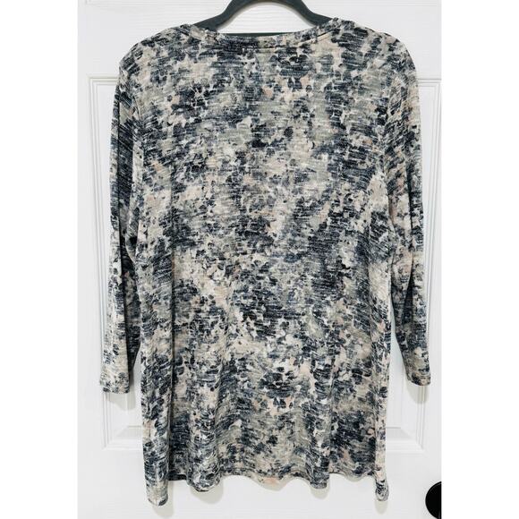 Rose + Olive Blue White Floral Knit 3/4 Sleeve Top Blouse XL Beautiful! - Picture 4 of 4